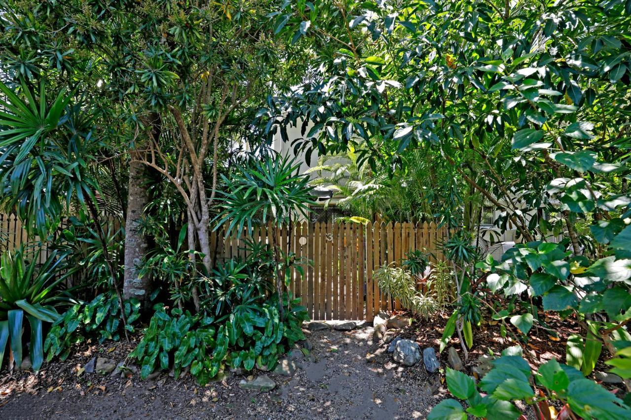 Tropical Unit With Private Fenced Garden Close To The Beach 3 Apartment Palm Cove Exterior photo